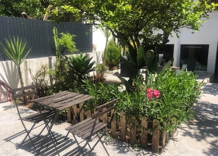 Grandma\'S House In Lisbon